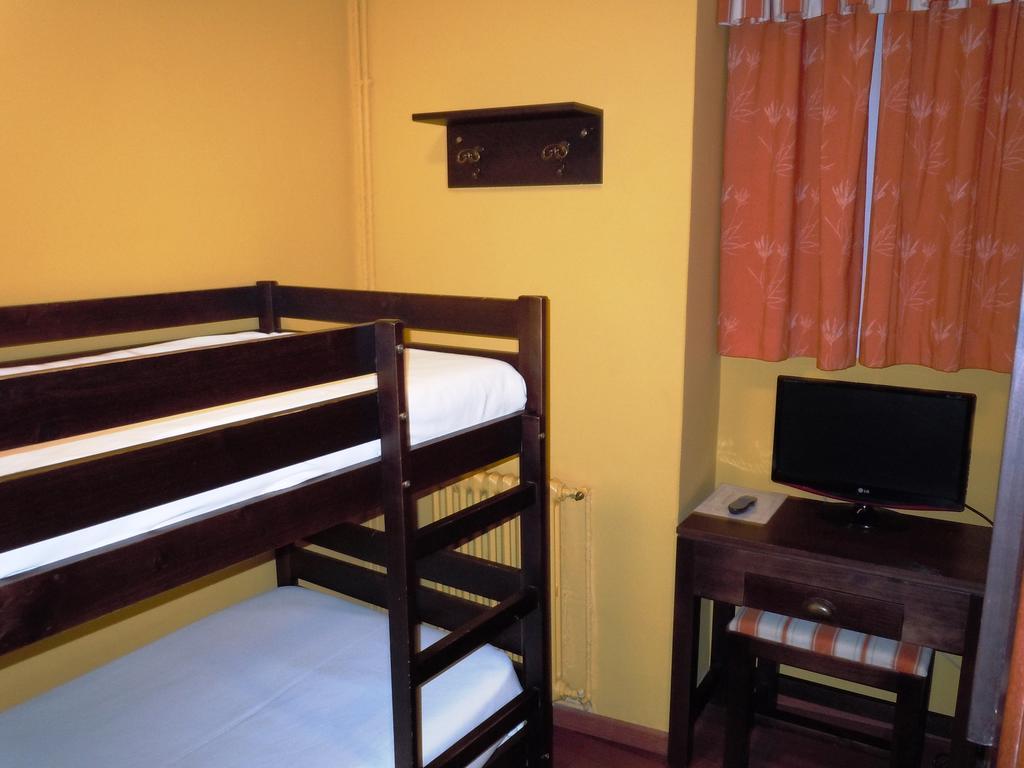 Hotel Urogallo Βιέλα Εξωτερικό φωτογραφία