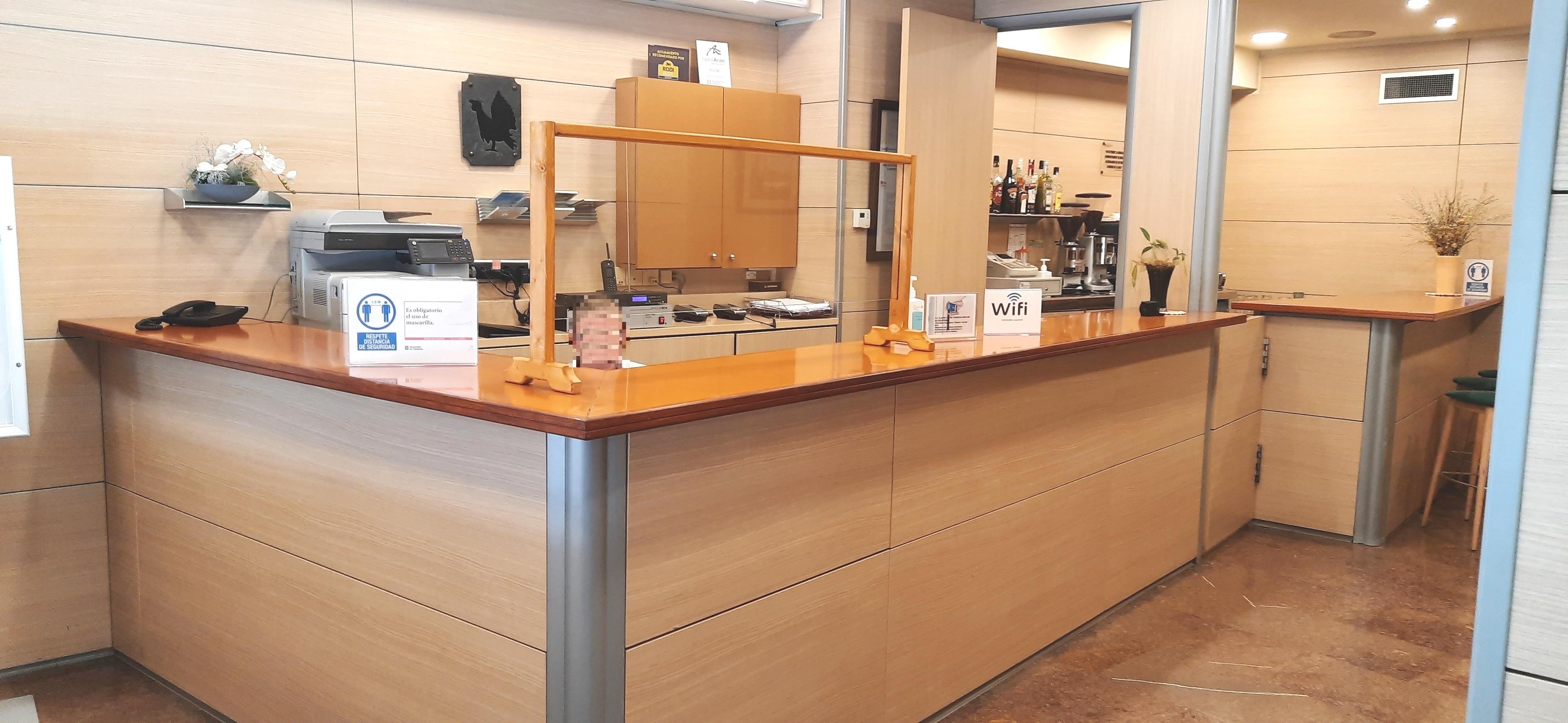 Hotel Urogallo Βιέλα Εξωτερικό φωτογραφία