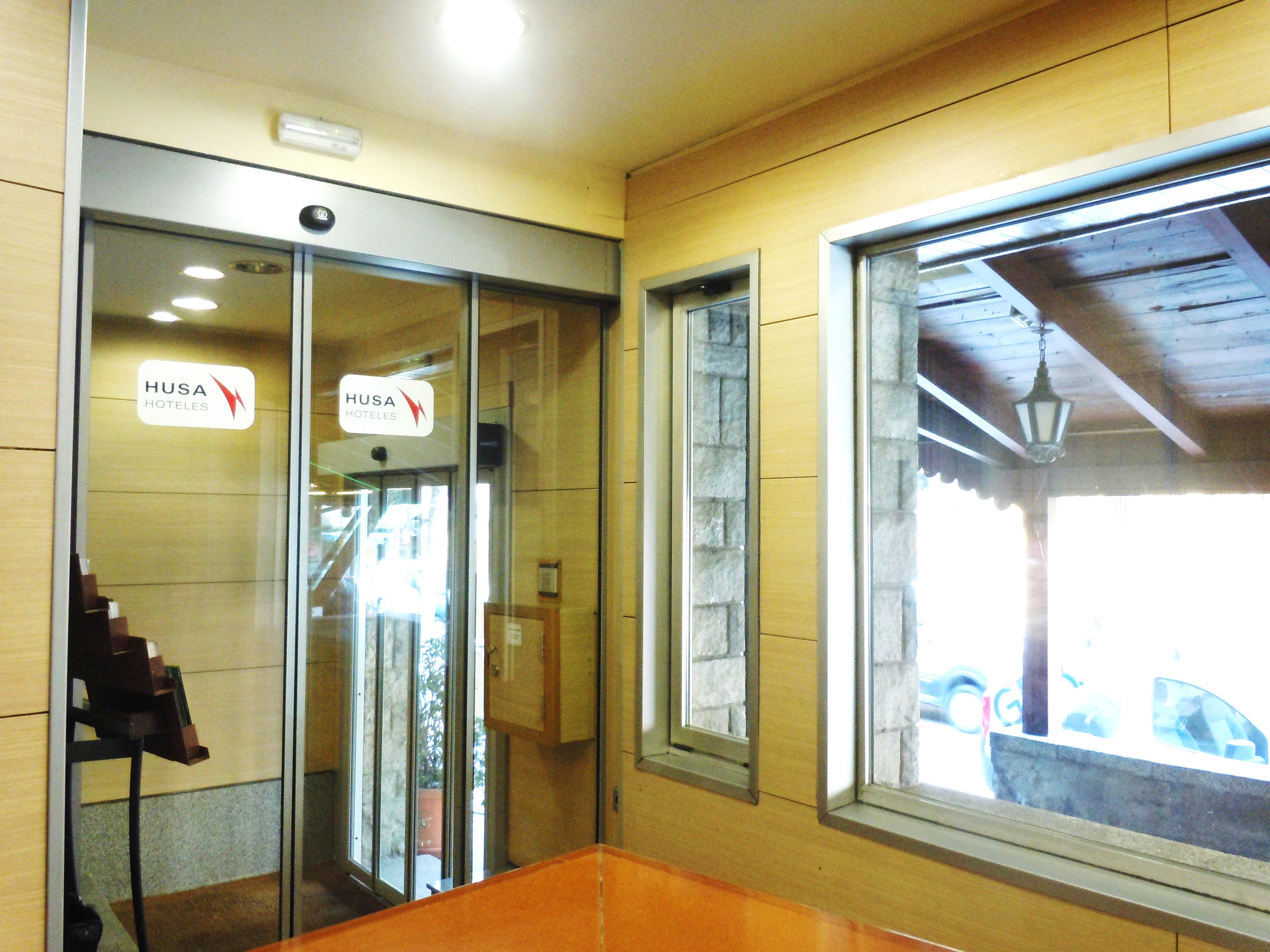 Hotel Urogallo Βιέλα Εξωτερικό φωτογραφία