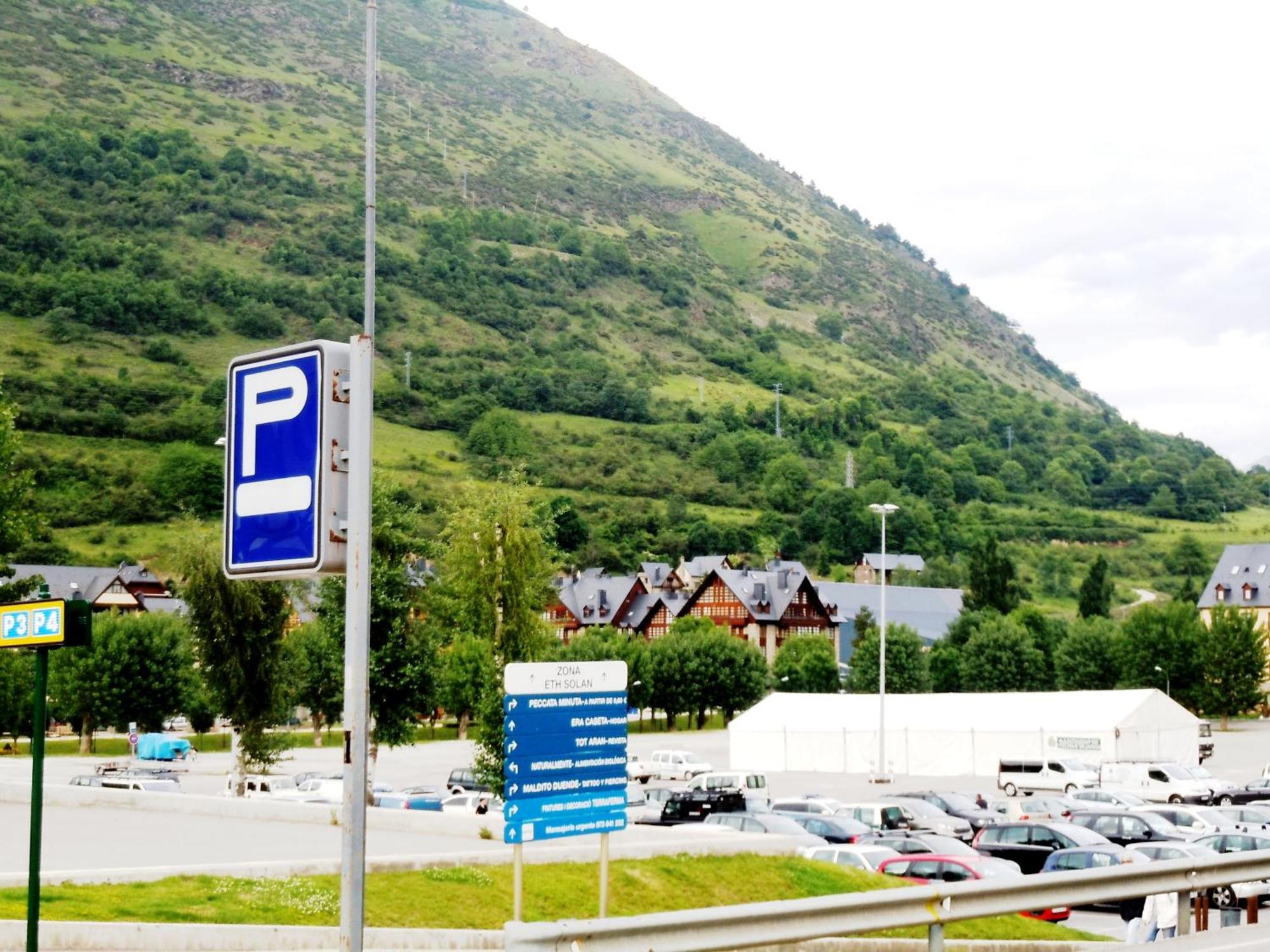 Hotel Urogallo Βιέλα Εξωτερικό φωτογραφία